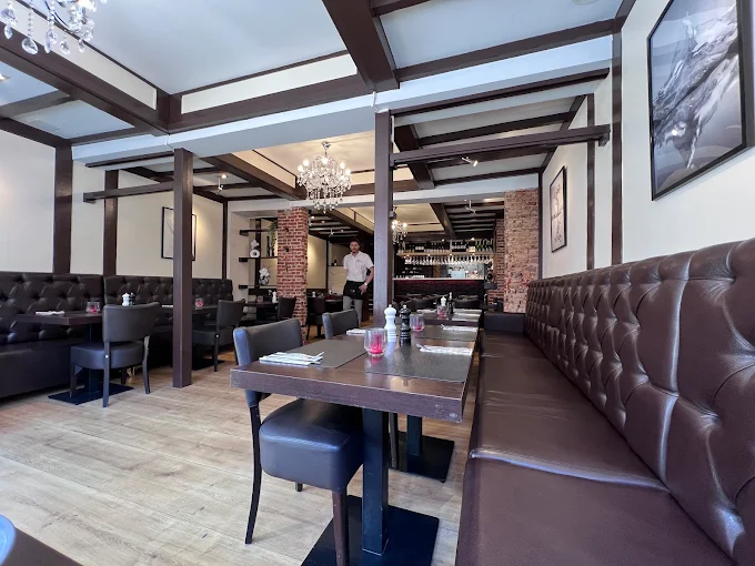 Sfeervol restaurantinterieur